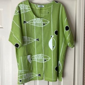 MISSLOOK green fish print top, EUC, size 3XL